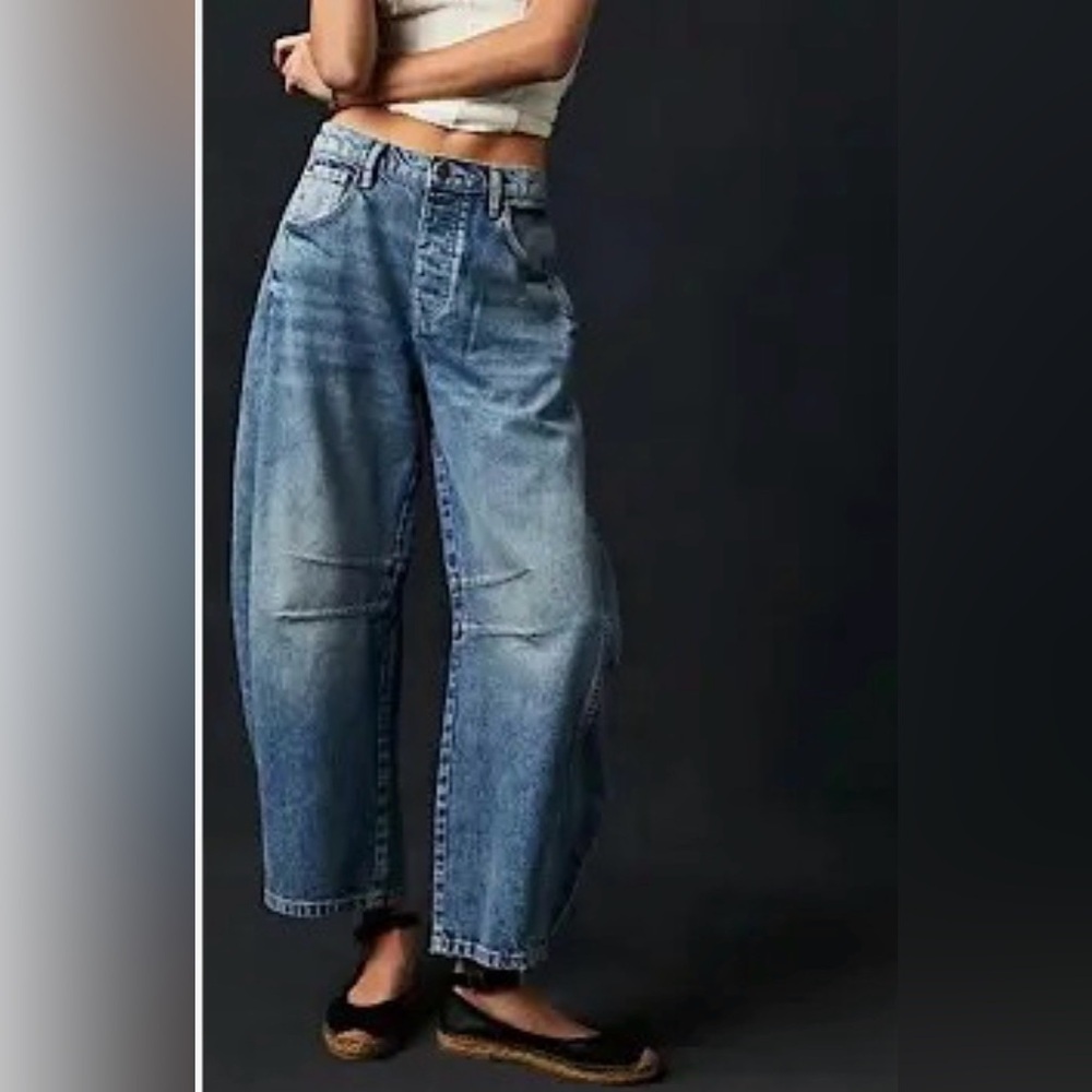 New awesome Barrel Jeans Miss sparkling sz M 8-10